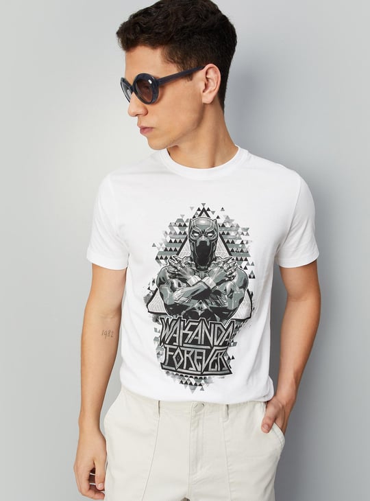Men Black Panther Printed Slim Fit T-shirt