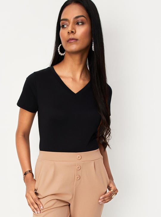 Women Solid V-neck T-shirt
