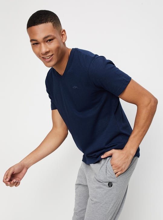 Men Solid V-neck T-shirt