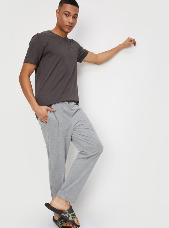 Men Solid V-neck T-shirt