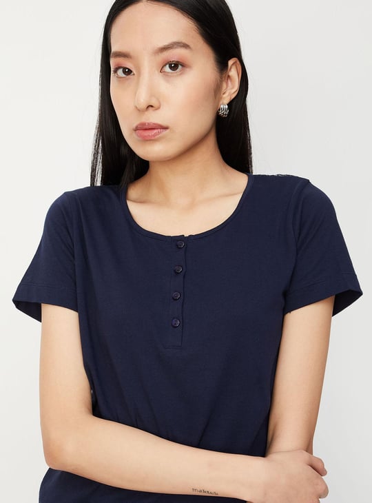 Women Solid Henley Neck T-shirt
