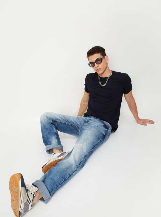 Men Washed Relaxed Fit Jeans