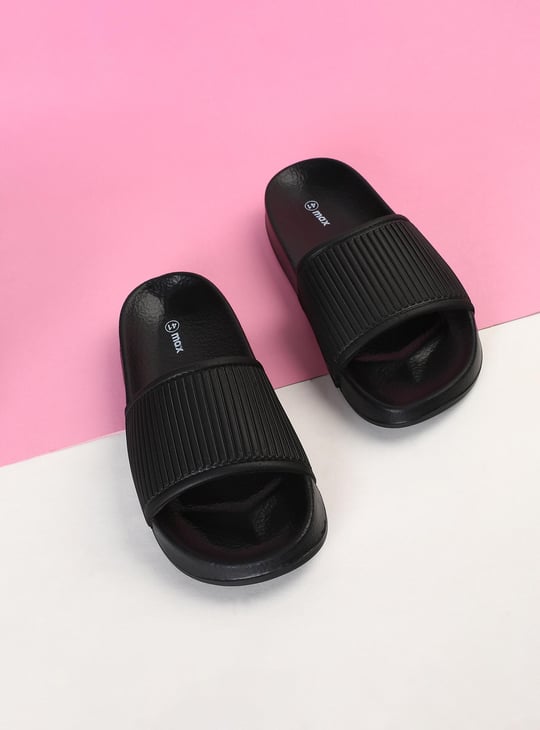 Men Textured Open-Toe Sliders