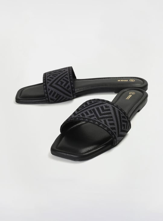 Women Woven Strap Flat Sandals