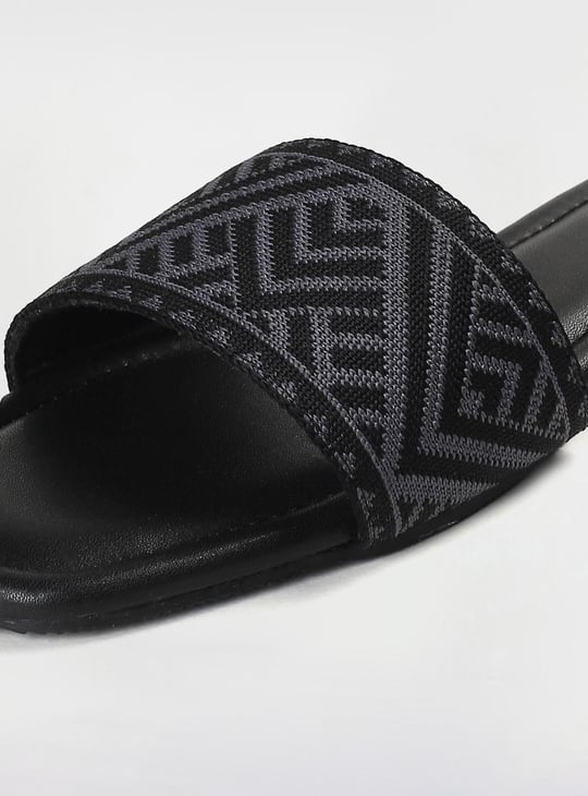 Women Woven Strap Flat Sandals