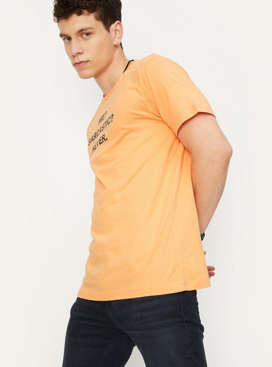 Men Typographic Slim Fit T-shirt