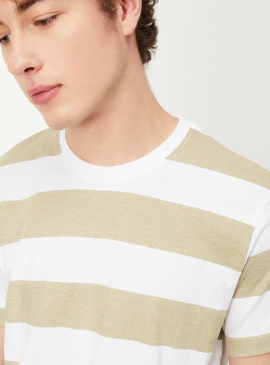 Men Slim Fit Striped T-shirt