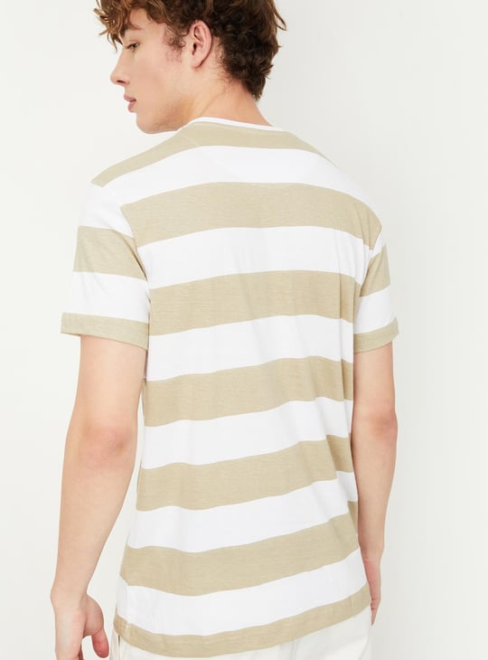Men Slim Fit Striped T-shirt