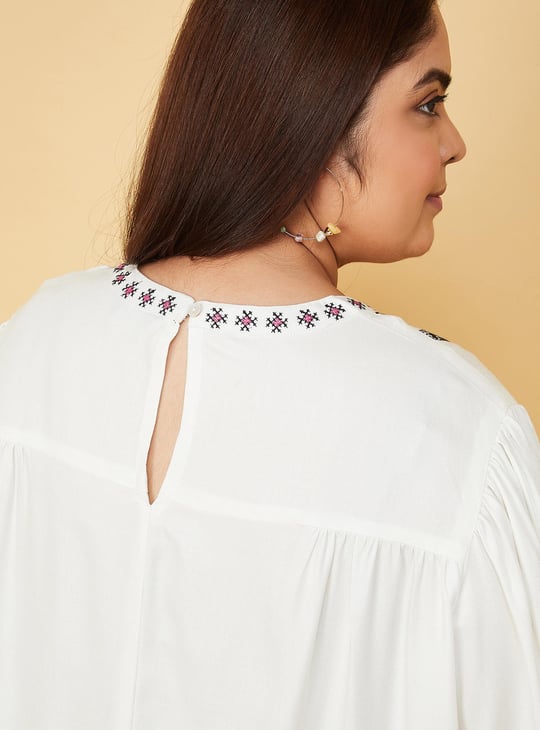 Women Embroidered Puffed Sleeves Top