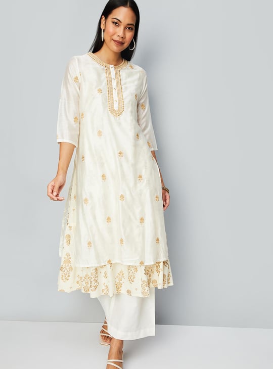 Women Embroidered Layered Kurta