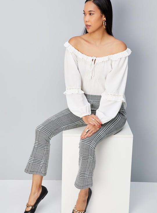 Women Ruffled Tie-Up Top