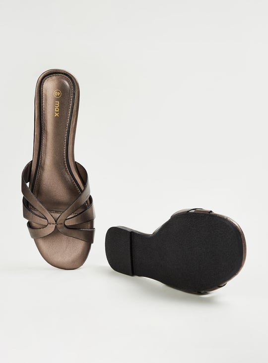 Women Solid Flat Sandals