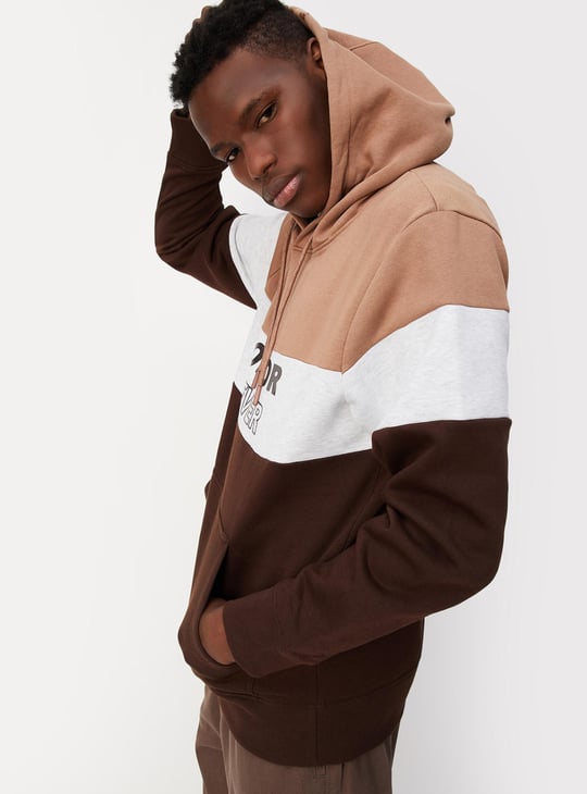 Men Colourblocked Hooded Sweatshirt