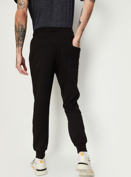 Men Solid Slim Fit Joggers