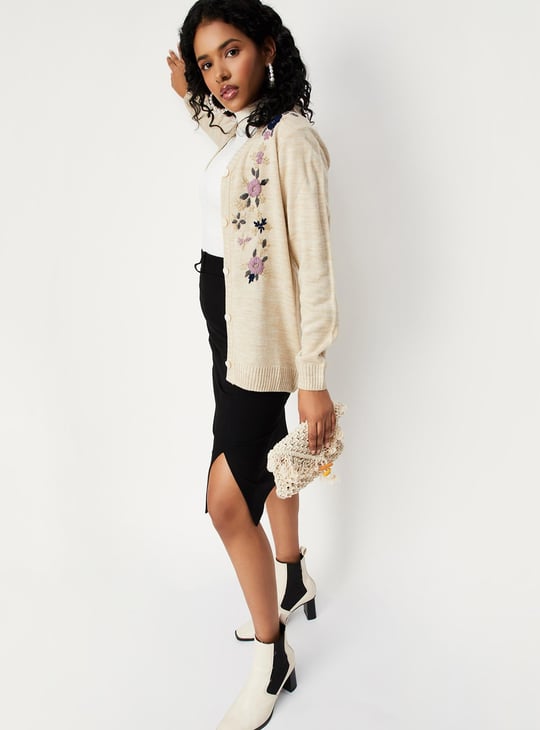 Women Floral Embroidered Knit Cardigan
