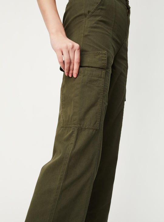 Women Solid Cargo Pants