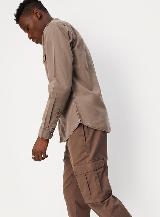 Men Solid Slim Fit Denim Shirt