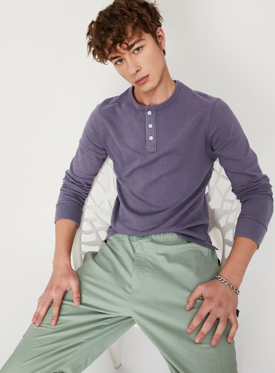 Men Textured Henley Neck T-shirt