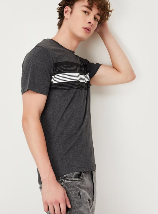 Men Striped Slim Fit T-shirt