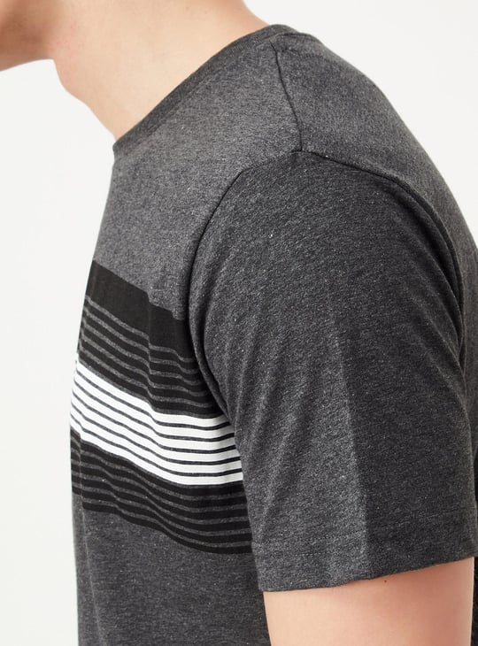 Men Striped Slim Fit T-shirt