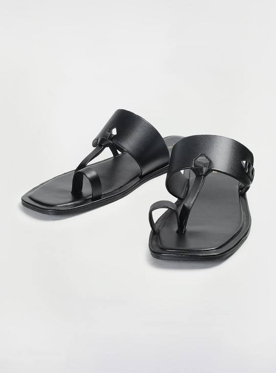 Men Solid Toe-Ring Sandals
