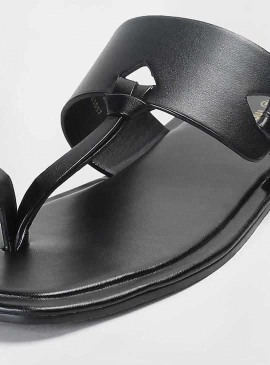Men Solid Toe-Ring Sandals