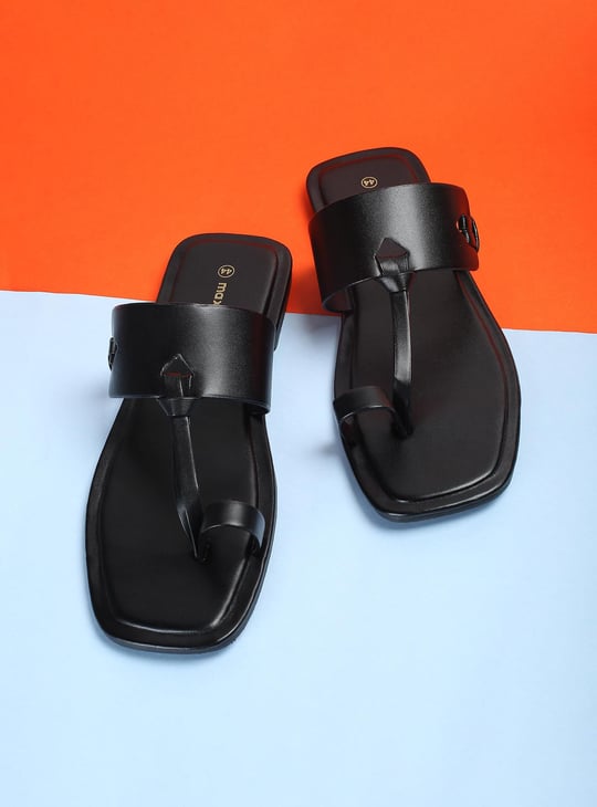 Men Solid Toe-Ring Sandals