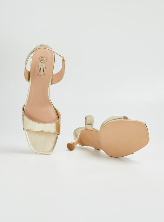 Women Solid Kitten Heels