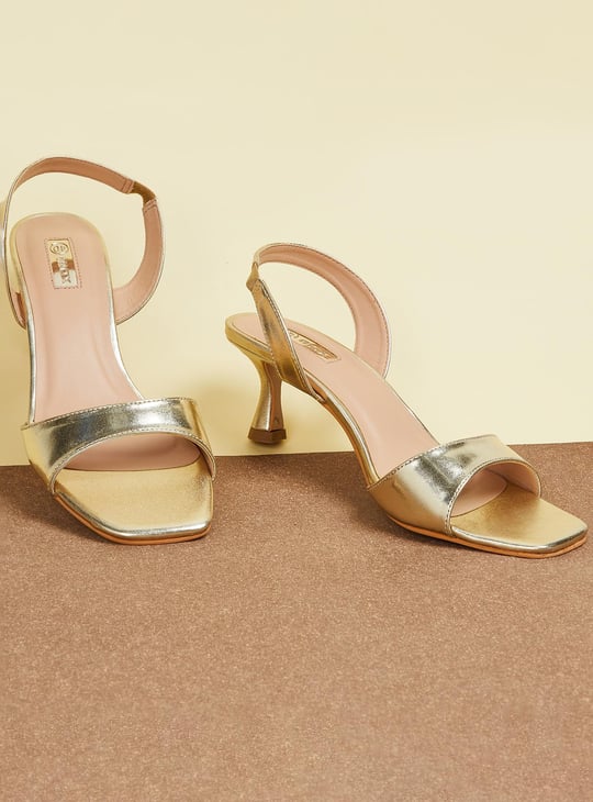 Women Solid Kitten Heels