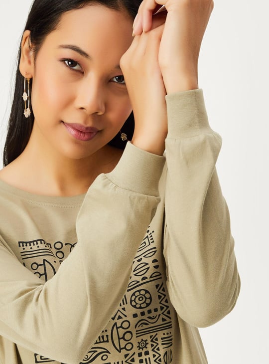 Women Graphic Printed T-shirt