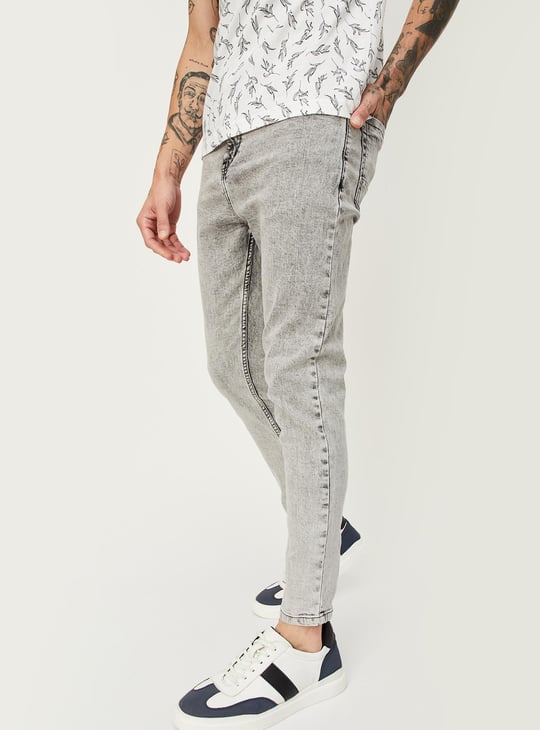 Men Carrot Fit Acid Washed Jeans