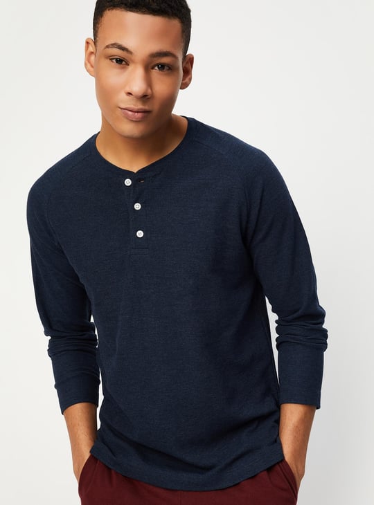 Men Textured Henley Neck T-shirt