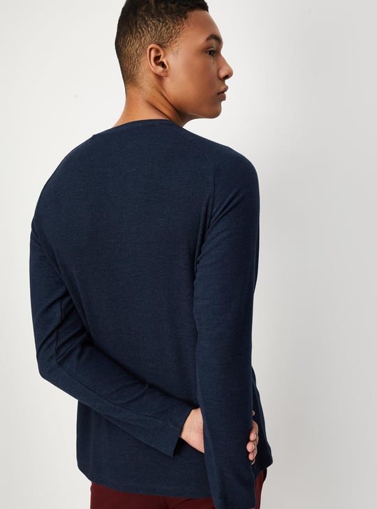 Men Textured Henley Neck T-shirt