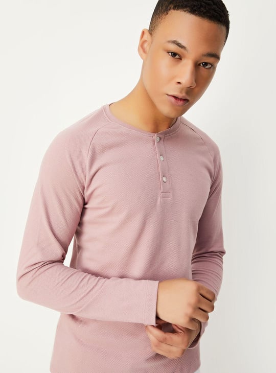 Men Textured Henley Neck T-shirt