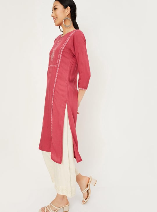 Women Embroidered Kurta with Pocket