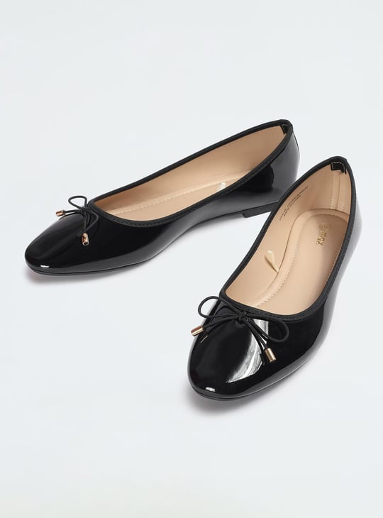 Women Solid Bow-Detailed Ballerinas