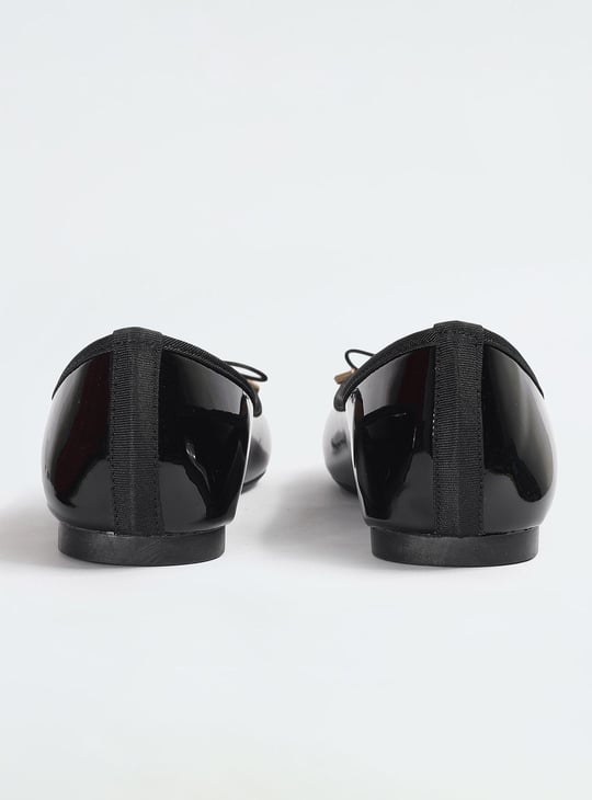Women Solid Bow-Detailed Ballerinas
