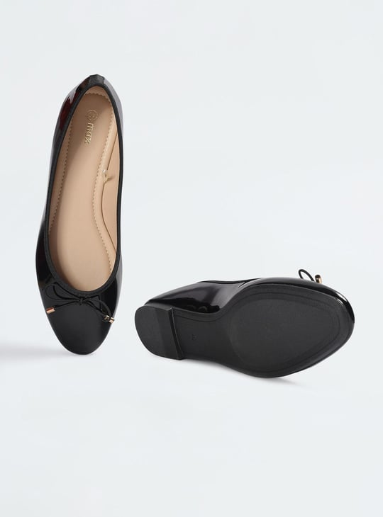 Women Solid Bow-Detailed Ballerinas