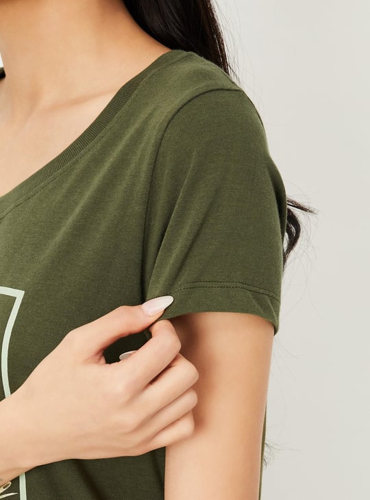 Women Floral Printed T-shirt