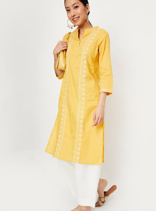 Women Embroidered Kurta with Pocket