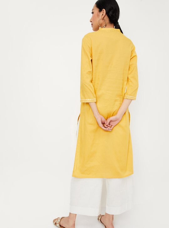 Women Embroidered Kurta with Pocket