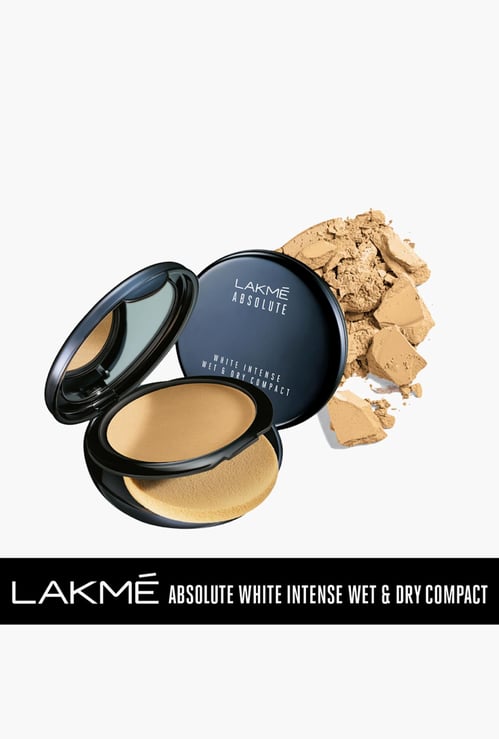 LAKME Absolute White Intense Wet & Dry Compact