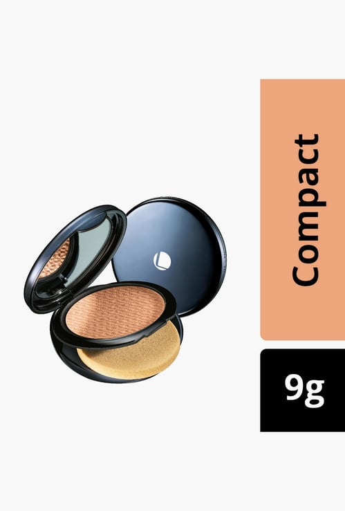 LAKME Absolute White Intense Wet & Dry Compact