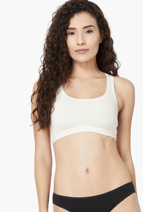 TRIUMPH Solid Racerback Non-Padded Non-Wired Sports Bra