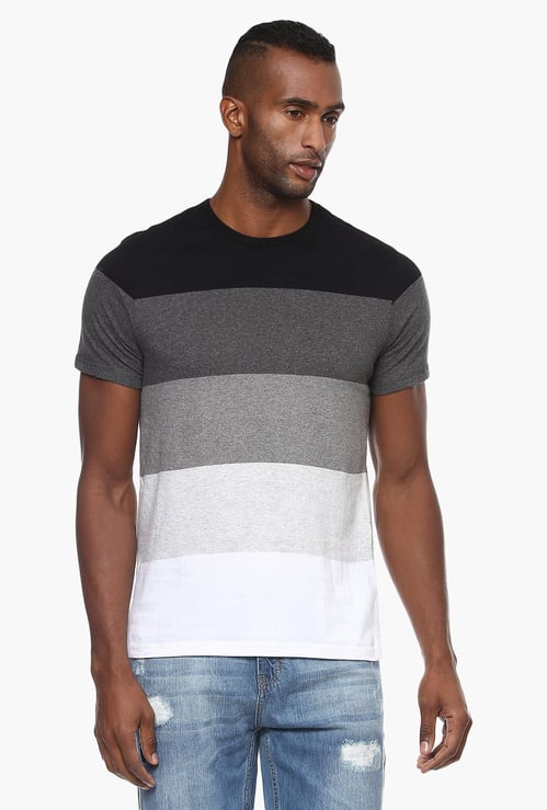 CELIO Striped Gradation Crew Neck T-Shirt