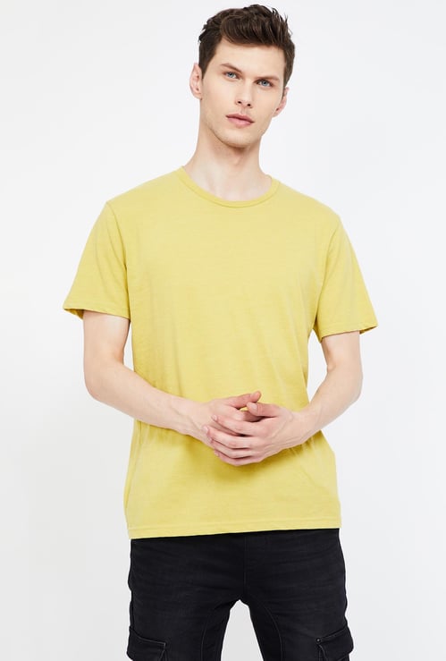 CELIO Men Solid Slim Fit T-shirt