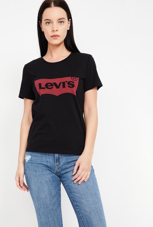 LEVI'S Regular Fit Typographic Print T-shirt