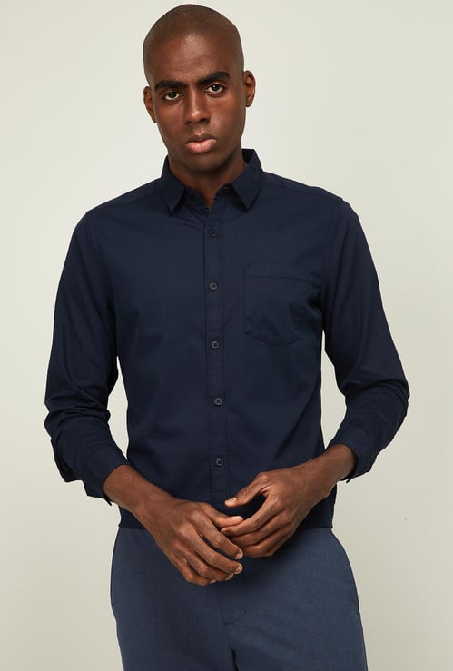 FAME FOREVER Men Solid Slim Fit Casual Shirt