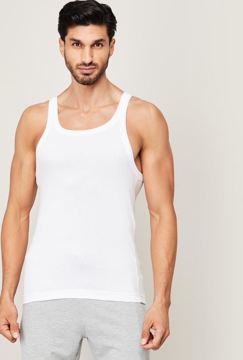 FAME FOREVER Men Solid Round Neck Vest