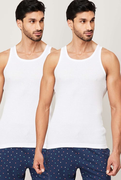 FAME FOREVER Men Solid Sleeveless Vest - Set of 2